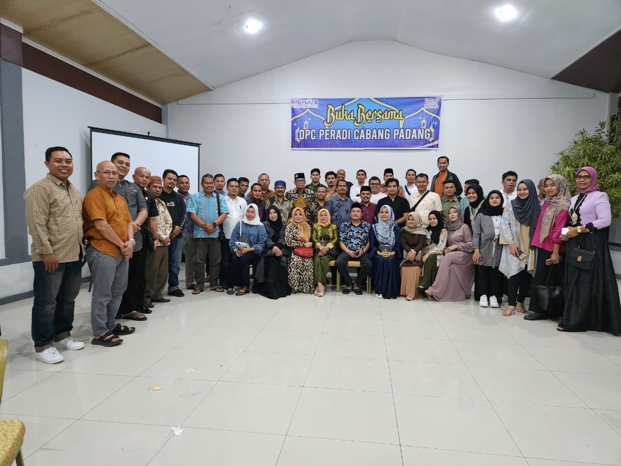 Buka Bersama DPC PERADI SAI Padang, di Hotel Daima Garden -14 April 2023
