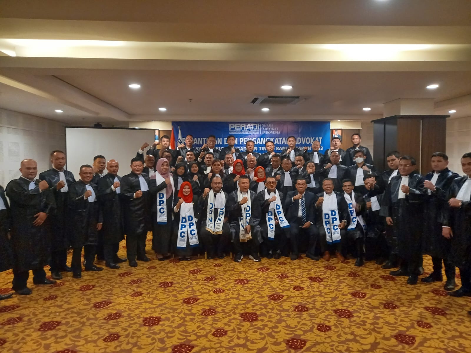 PERADI SAI DPC Tangerang Raya telah melaksanakan Pelantikan dan Pengangkatan Sumpah Advokat di Pengadilan Tinggi Banten, pada tanggal 19 Desember 2023, dengan jumlah 40 Advokat yang dilantik.