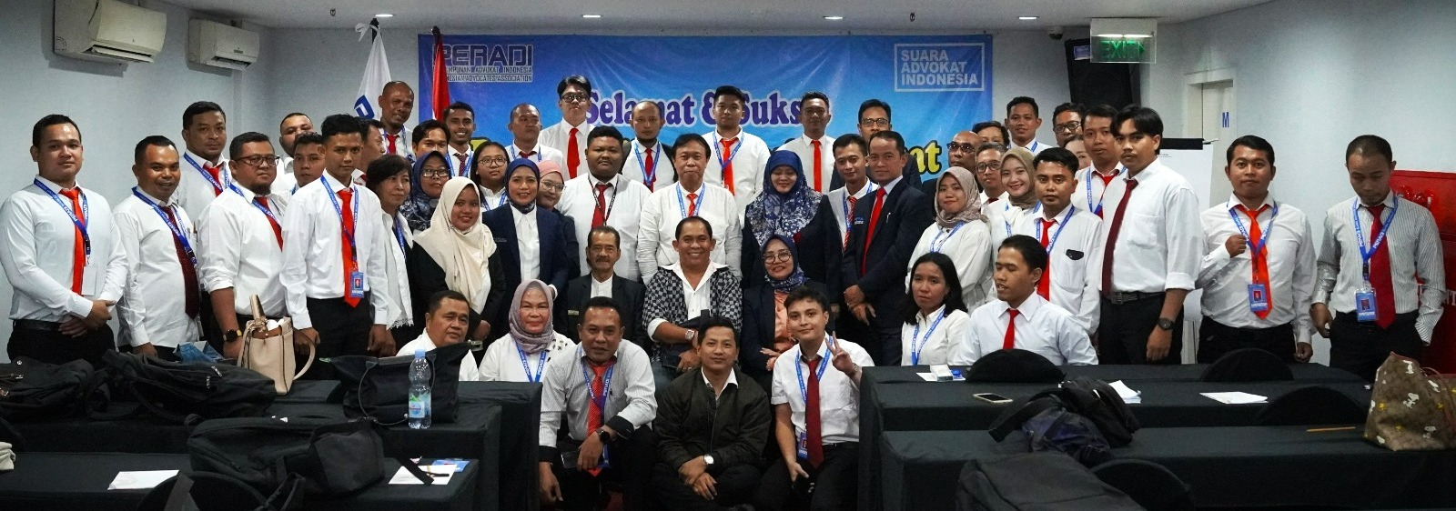 DPC PERADI SAI Surabaya Raya melaksanakan Ujian Profesi Advokat (UPA) di Hotel G Suites, Surabaya pada 25 November 2023, Peserta yang ikut serta sebanyak 38 orang