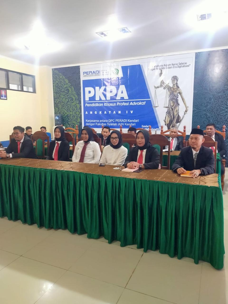 Kerjasama antara DPC PERADI SAI Kendari dengan Fakultas Syariah IAIN Kendari dalam melaksanakan Pendidikan Khusus Profesi Advokat (PKPA) Angkatan ke IV di Fakultas Syariah IAIN Kendari, pada 05 - 18 Oktober 2024 dengan 14 orang yang ikut serta.